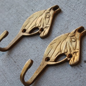 Gancio da parete vintage - Design a forma di cavallo, maniglia per porta in ottone anticato, decorazione da ingresso, montaggio a parete, statua/statuina equestre