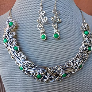 SET. Green Agate Necklace and Earrings Set – Aluminium Wire Wrapped Jewelry – Boho Gift for Her – Unique Handmade Statement Jewelry