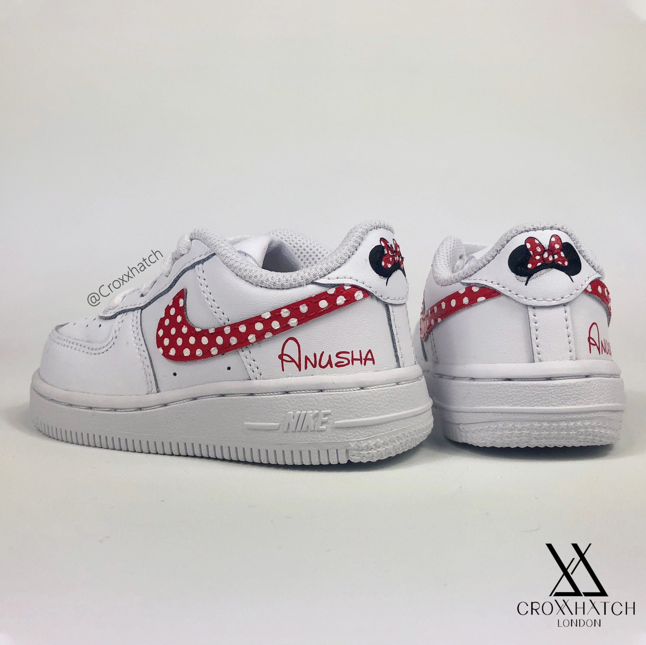 Minnie mouse deals nikes