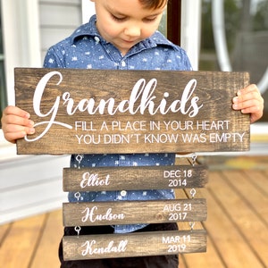 Rustic Grandkids Name Sign, Grandparent Gift, Grandchild Birthday Sign, Grandparent Christmas Gift, Grandma Gift, Gift for Grandpa