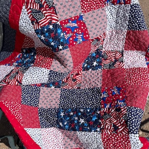 Patriotiskt On Point Quiltkit