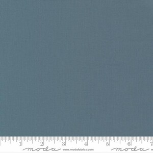 Moda Bella Solids Metal 9900 401