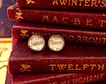 Outlander earrings, Jamie and Claire, Diana Gabaldon, book lover earrings