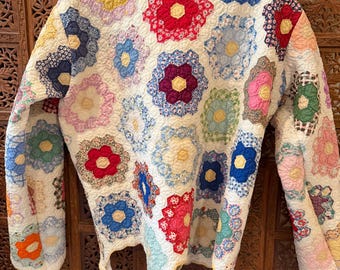 Quilted Hoodie Grandmas Flower Garden pattern- XL measurements at bottom of description