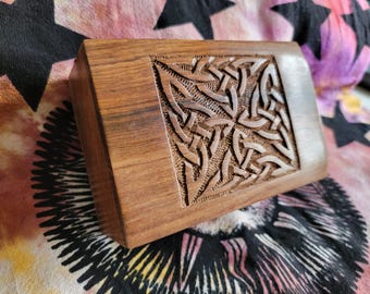 Celtic Square Knot Keepsake Box, Irish Wooden Engraved Decor, Renaissance Festival Box Set, Hand Carved Welsh Decoration, Tarot Card Storage