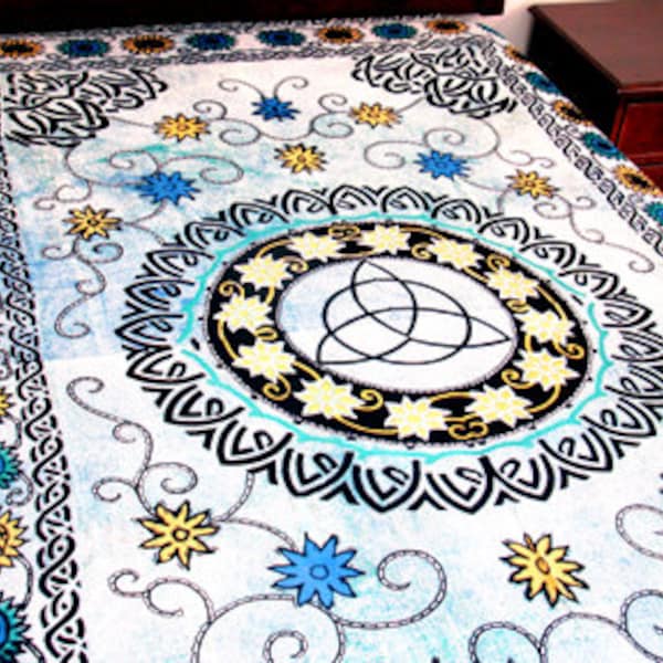 Triquetra Sunflower Celtic Knot Tapestry, Irish Twin Bed Spread, Renaissance Wall Hanging, Welsh Table Cloth, 100% Cotton Decoration