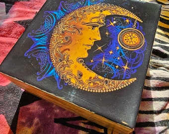 Scatola di legno con luna celeste, scatola di legno hippie, scatola dei ricordi colorata quadrata, scatola magica laminata, contenitore per carte dei tarocchi delle streghe, wiccan, oggetto pagano