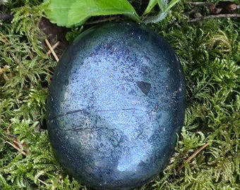 Hematite Palm Stones - Gift for Mom Daughter Friend Guy Gift