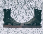 Vintage Cast Iron Victorian Button Up Women 39 s Boots Mounted On Mahogany Base Book Ends Store Window Trading Signs