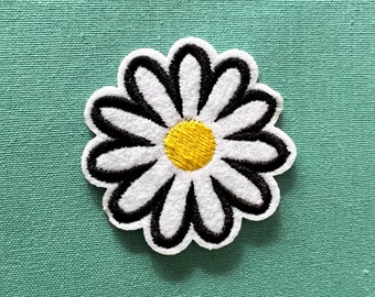 Daisy Patches - White Daisy Iron On Patch - Iron on Flower Patch - Iron On Patches