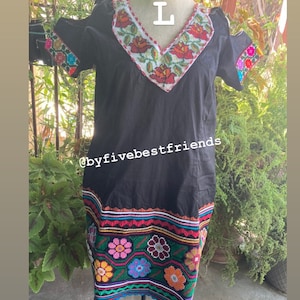 Authentic Oaxacan dress/vestido Oaxaqueño de Pinotepa Nacional