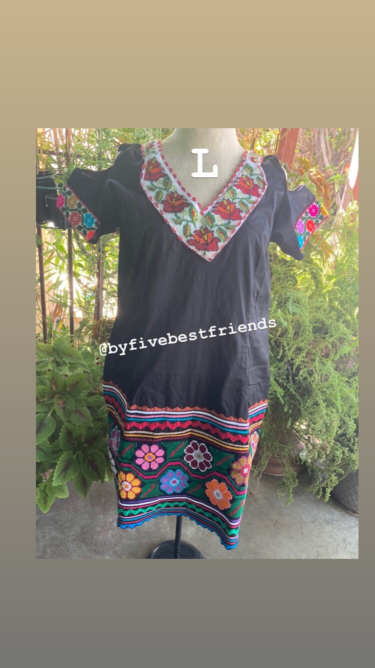 Vestido oaxaqueño sale
