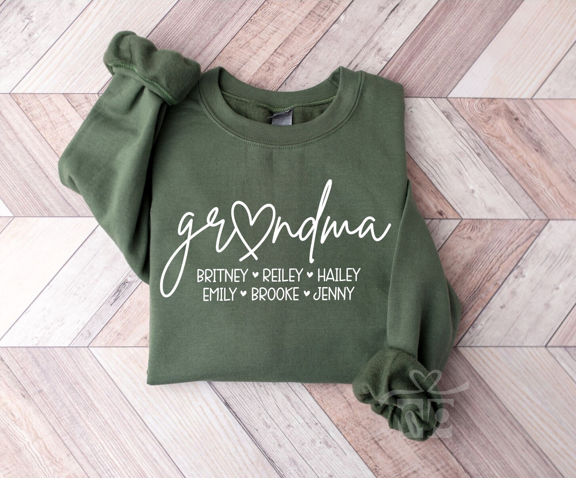 Personalized Grandma Sweatshirt, Gift For Grandma, Mothers Day Gift, Gift for Grandmother, Nana Sweatshirt with kids names, Tia Sweatshirt
