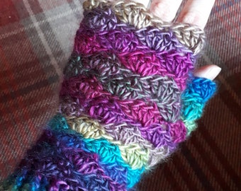 Rainbow Ripple Fingerless Gloves - crochet PATTERN