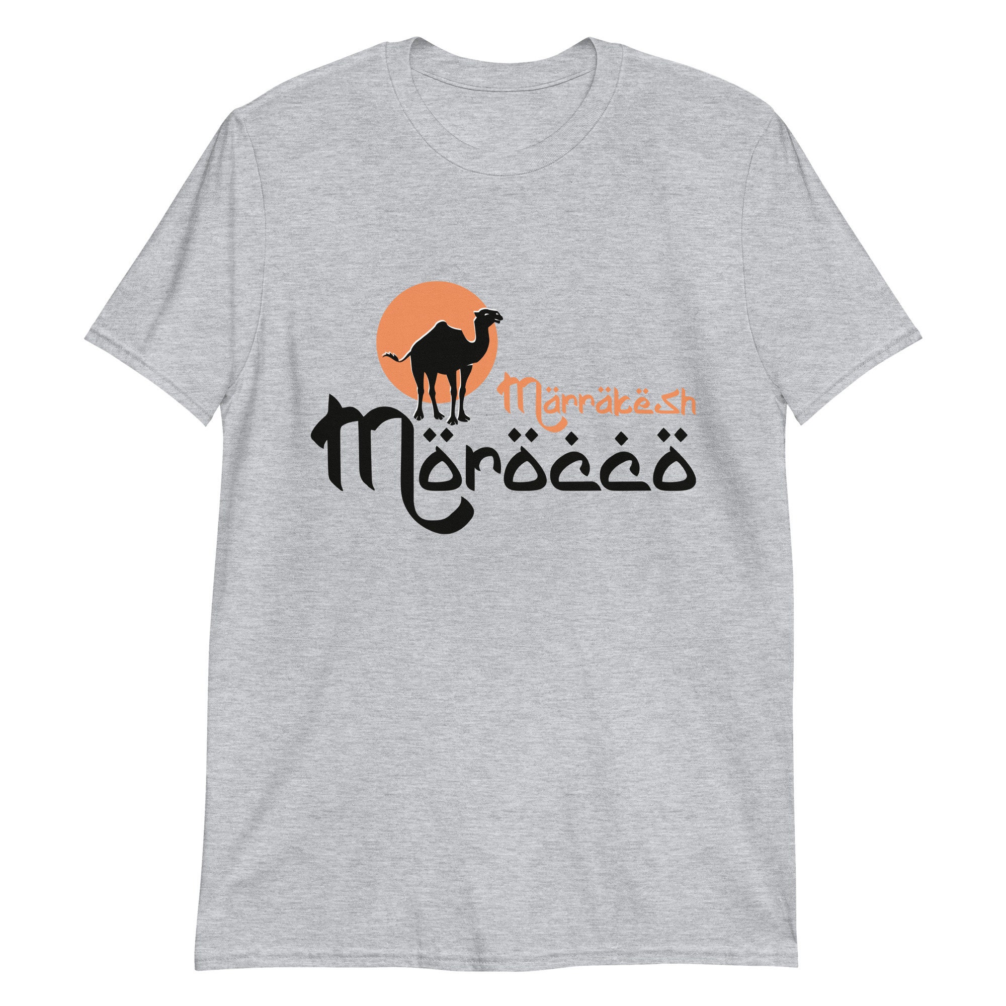 T-shirt Marrakech Souvenir Avec Un Chameau Décoré – Motif Art Marocain Et Oranges