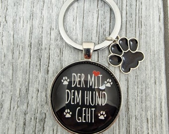 1 keyring 'The one who walks the dog'