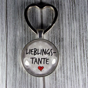 1 keychain &#39;Favorite Aunt&#39; with heart