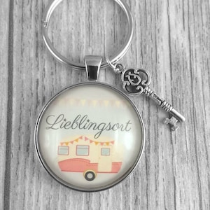 1 keychain &#39;favourite place&#39; camper