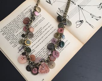 Long Necklace of buttons