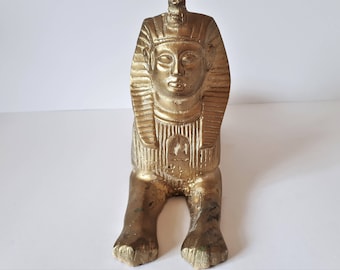 Golden sphinx protector