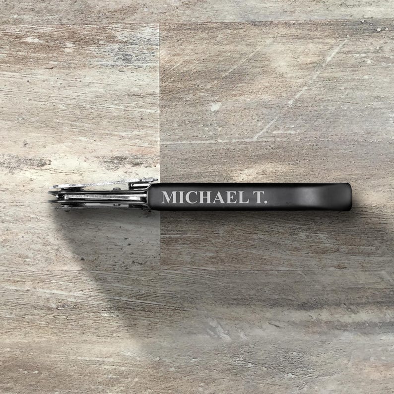 Cadeau stalknecht, gepersonaliseerde wijnflesopener, dubbel scharnierende kurkentrekker multitool, huwelijkscadeau, bruidsfeest, vrijgezellenfeest Black & Silver