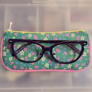 Liberty glasses pouch /pencil case