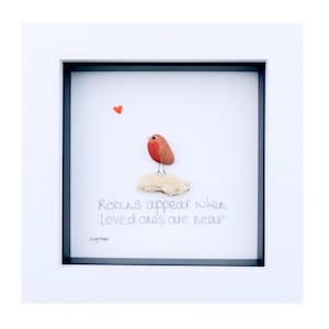 Robin Memorial Pebble Art Frame,  Robin Gift, Robins Appear When Loved Ones Are Near, In Loving Memory, Bereavement Gift, Thinking Of You