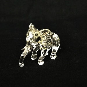 crystal figurine animal elephant vintage hand blown crystal elephant  animal art statue animal elephant  figurine collectors crystal