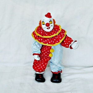vintage große 31 cm Sammler Clown Porzellankunstpuppe Clown marionette Satin gekleidet rot blau gelb Overall Display