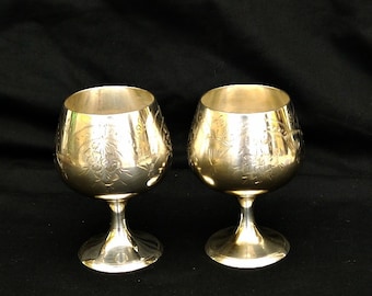 ヴィンテージ シルバープレート ゴブレット：華やかな渦巻き模様の