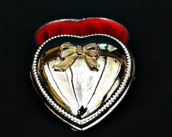 Vintage Silver Plate Heart Trinket Box: Ornate Vanity Decor