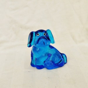 sky blue figurine glass dog vintage hand blown dog glass dog paperweight glass dog desk decor collectors art glass large dogglass animal