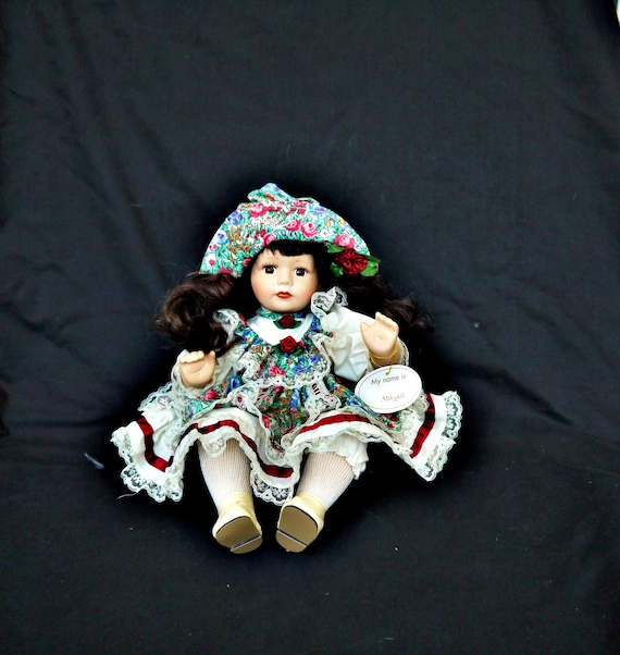 Vintage Porcelain Doll: Abigail by the Leonardo Collection - Etsy