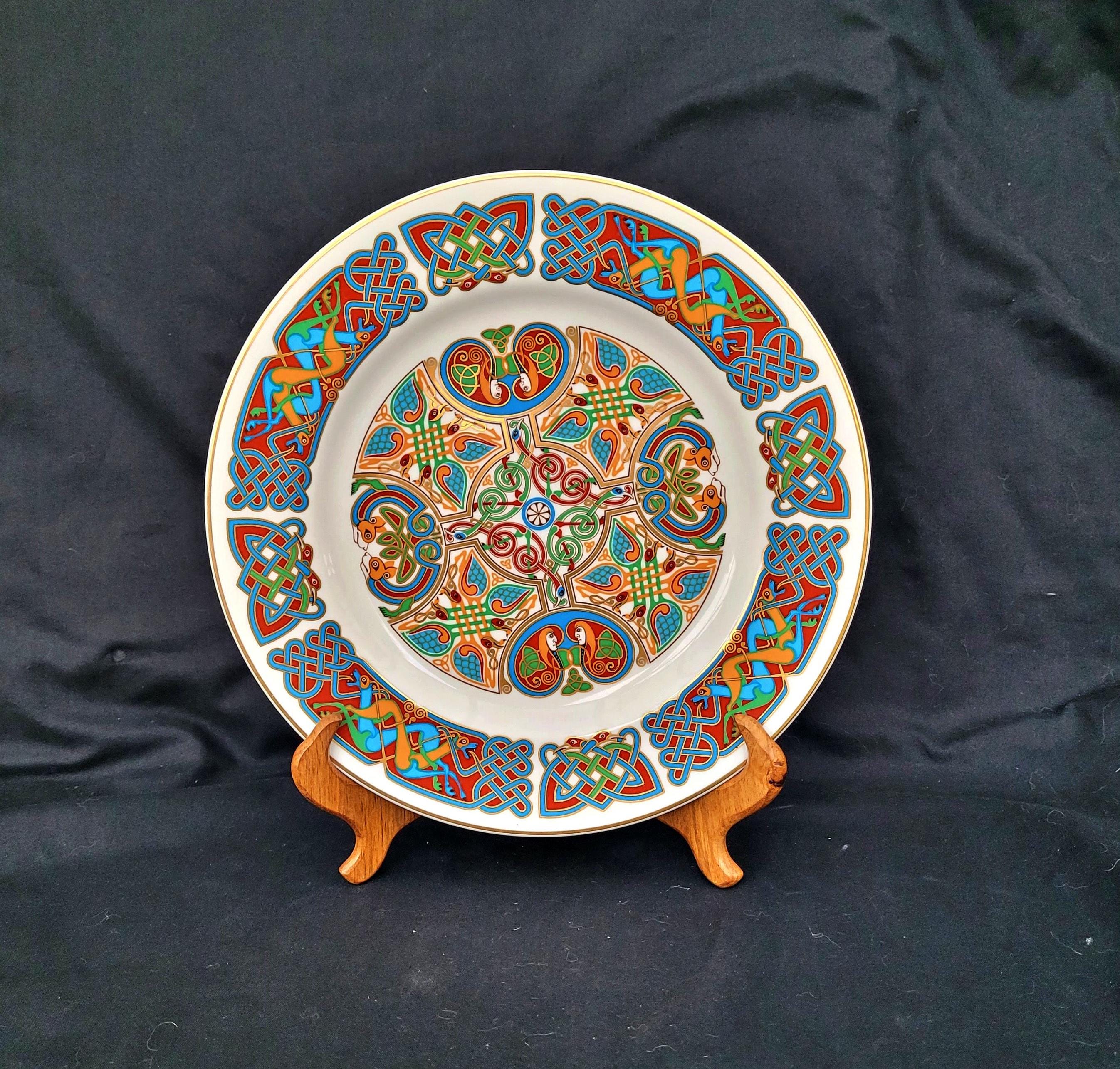 CELTIC QUALITY PLATE 英国アンティーク 純銀P シルバー クリスタルガラス ヴィクトリアン 調味料入れ 薬味セット イギリス製 Vintage Spode Lindisfarne Celtic Bone China Plate - 1970s England