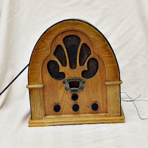Vintage AM/FM Radio Wooden Retro Radio and Cassettes Art Nr 948755 ...