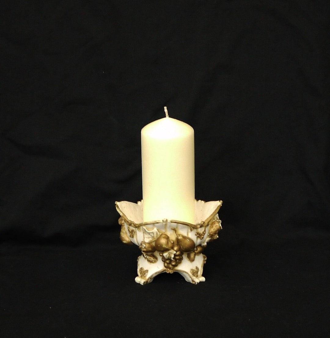 Paire De Grands Chandeliers Résine Dorée Sculptée, Style French Vintage, 24 Pouces