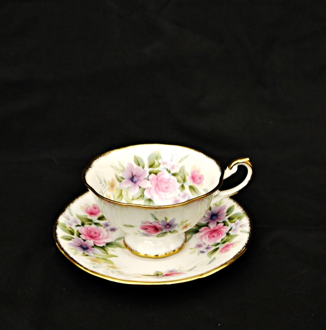 Vintage Queens Rosina Fine Bone China Duo Tea Cups and Saucer England