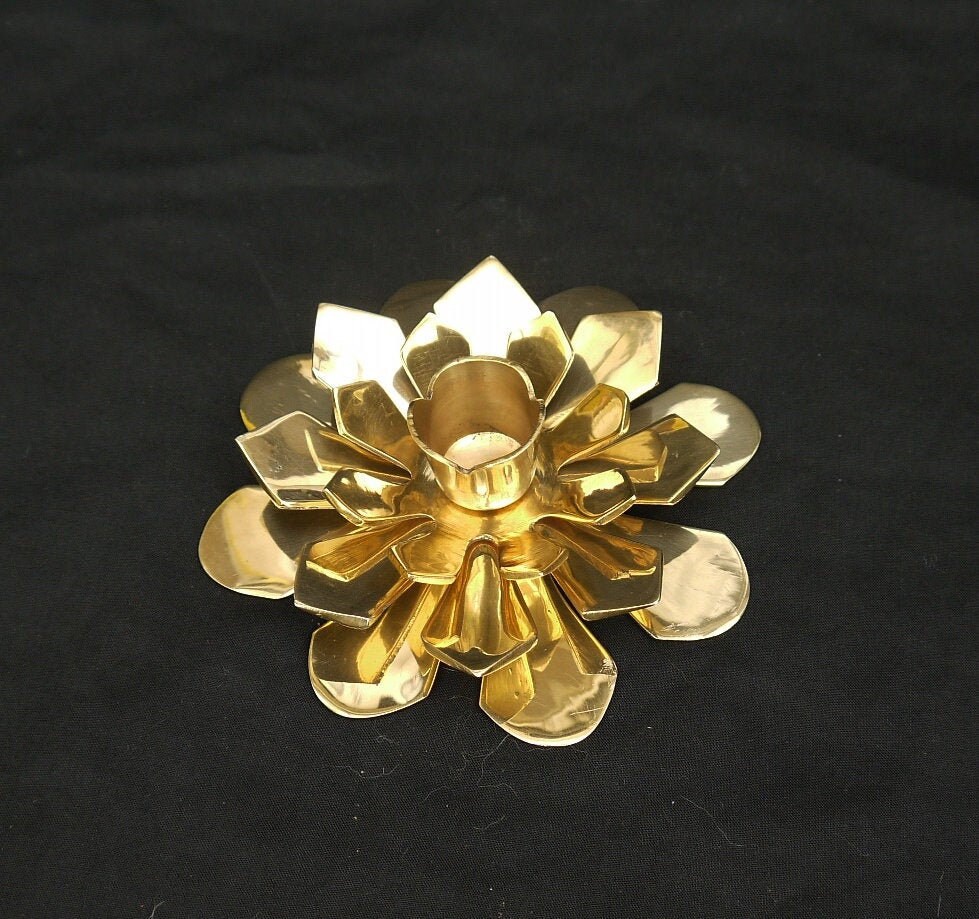 レトロ 蓮の花形開閉式真鍮製キャンドルホルダー 仏具 真鍮製の