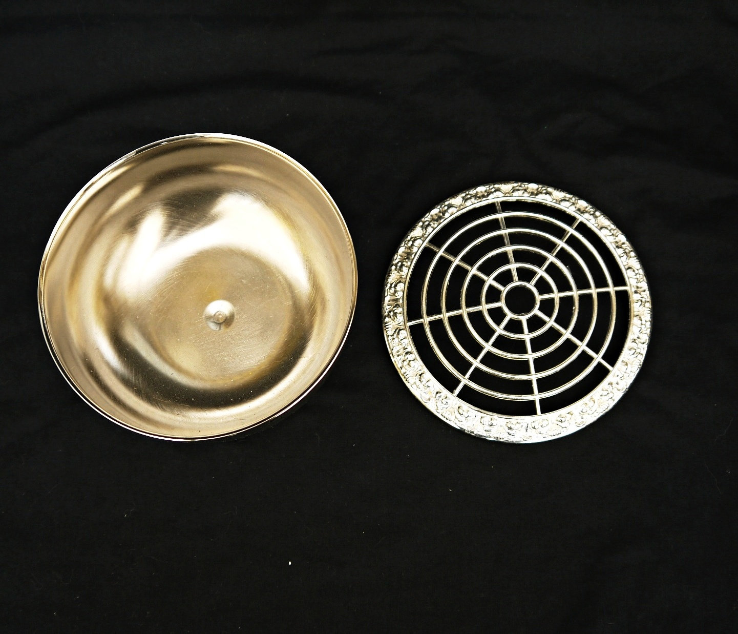 ヴィンテージシルバープレートローズボウル：華やかな花飾りのセンター