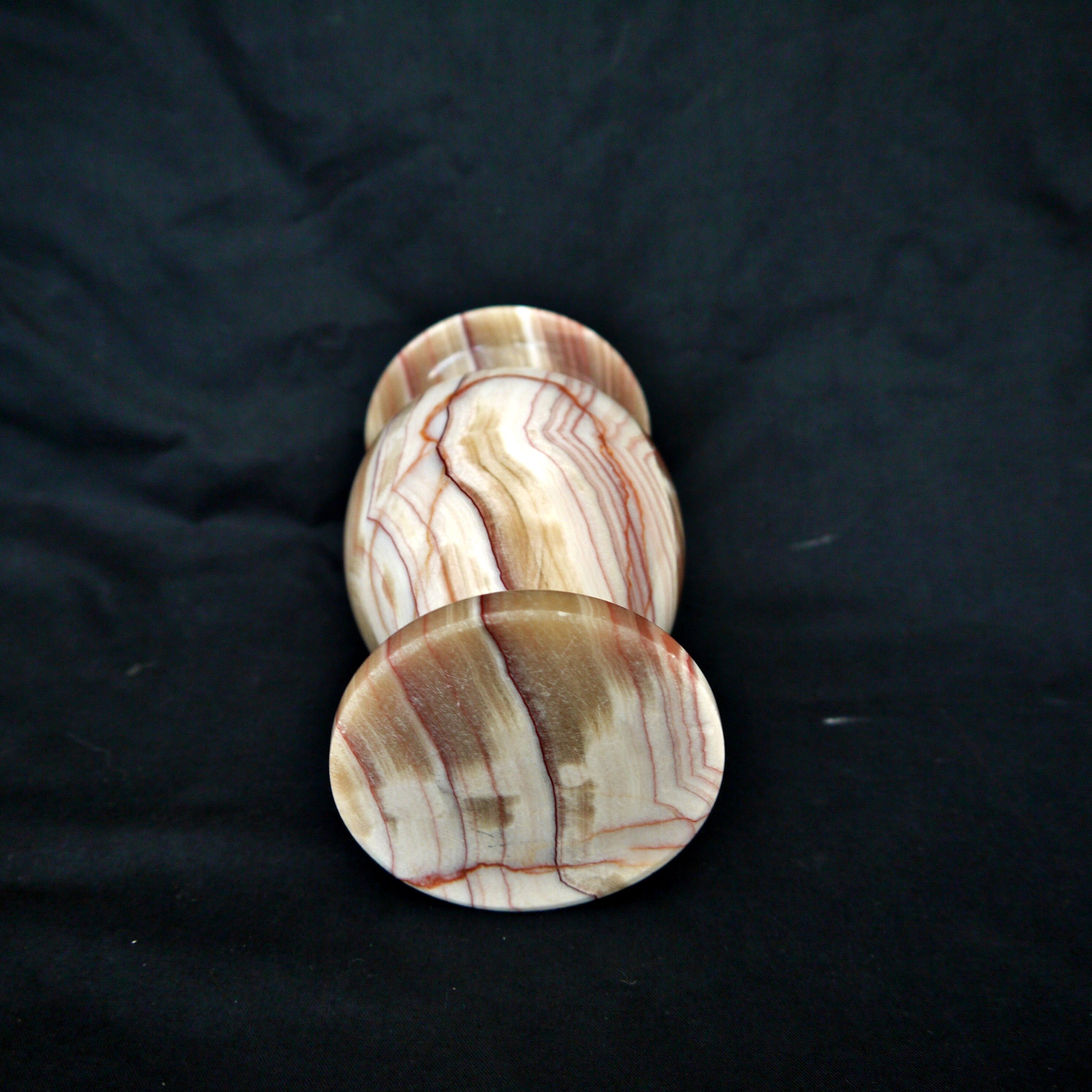 大理石　花瓶　アンティーク　ヴィンテージ　オニキス ヴィンテージ大理石オニキス花瓶：手彫りの脚付き石花瓶 - Etsy 日本