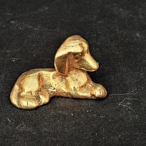 brass figurine dachshund vintage small brass dog  miniature solid brass sculpture dog mini ornament gold dog lying dachshund