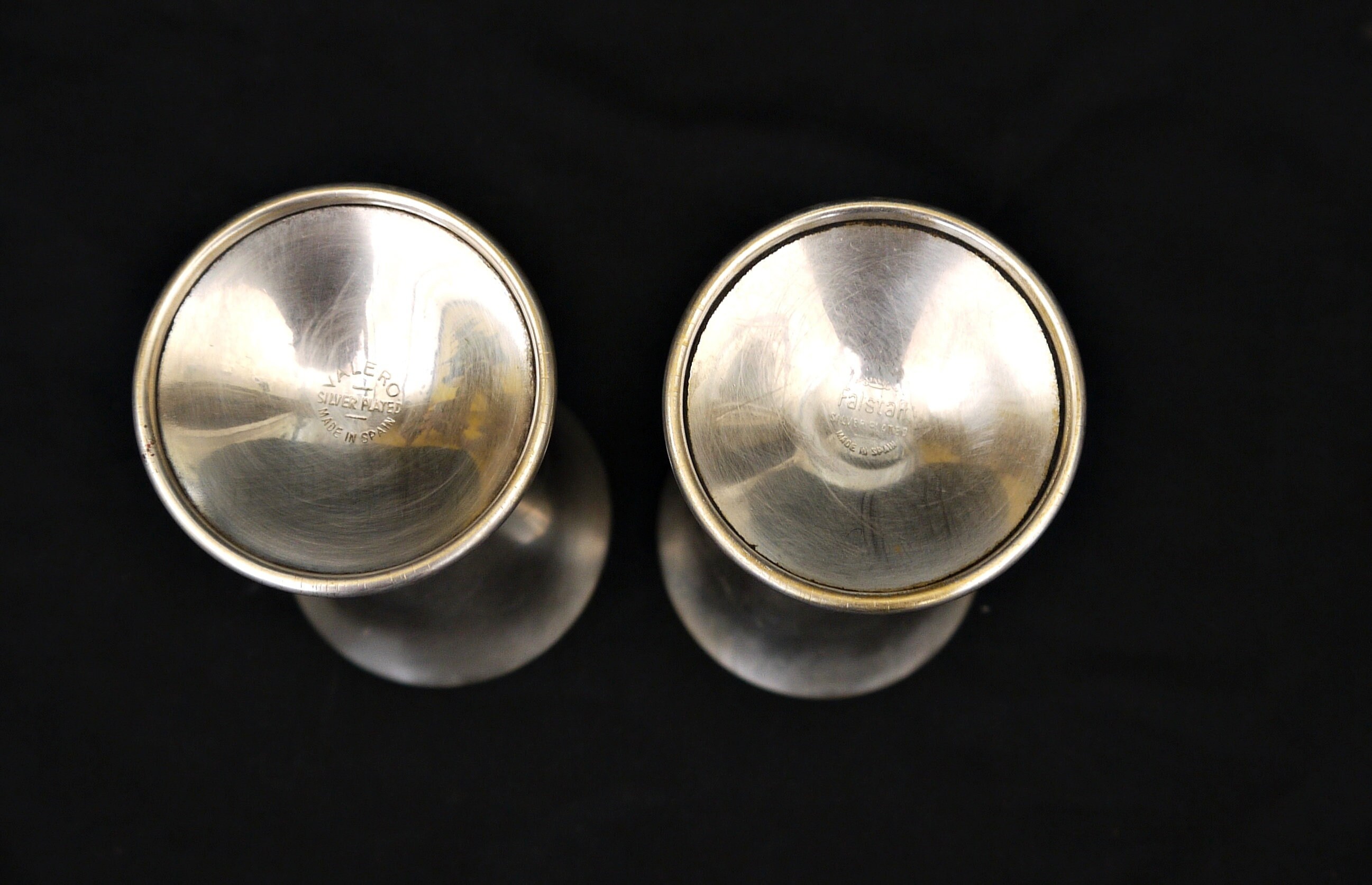 ヴィンテージ シルバープレート ゴブレット：華やかな渦巻き模様の