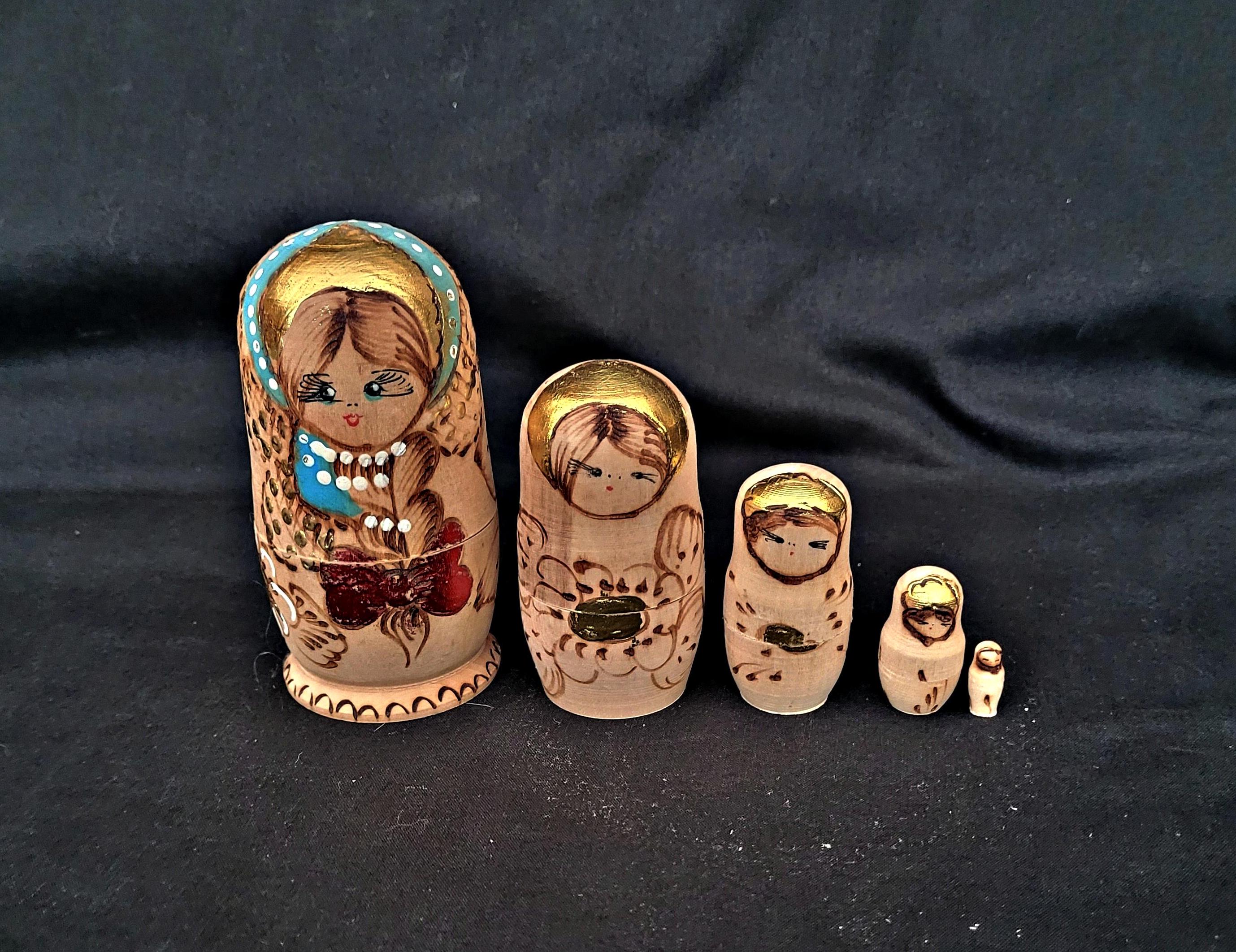 Vintage Wooden Matryoshka Dolls: Hand-painted Nesting Set of 5