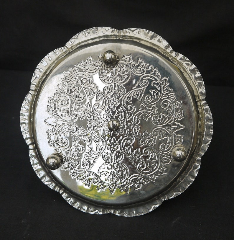 Vintage silver plate tray with handle Silver dessert serving Stand cupcake Serving tray Ornate Small tray on the feet Embossed Decorative