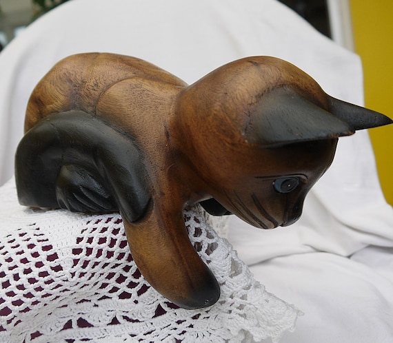青い目をしたヴィンテージの手彫り木製猫の置物 - Etsy 日本