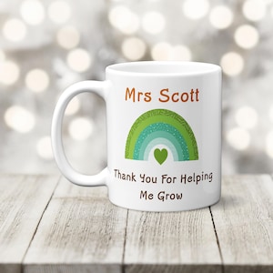 Personalisierte grüne Lehrerbecher, danke, dass Sie mir geholfen haben, Becher zu wachsen, Lehrer Geschenk, Schulabschlussgeschenk, Geschenke für Lehrer, Geschenke für Lehrer
