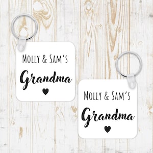 Personalised Grandma Keyring – Custom Gift from Grandkids, Mother&#39;s Day Gift for Nana, Unique Grandma Keychain with Names