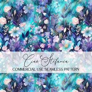 Op de afbeelding: Een naadloos bloemenpatroon in blauwe, paarse en roze tinten. Het ontwerp toont diverse bloemen en bladeren tegen een turquoise en blauwgroene achtergrond. De tekst "Ciao Stefania" en "COMMERCIAL USE SEAMLESS PATTERN" zijn zichtbaar.
