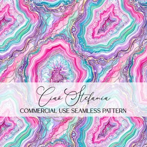 Könnte beinhalten: Ein nahtloses Muster mit einem lebendigen Achat-Stein-Design mit wirbelnden Schichten aus Pink, Türkis, Lila und goldenen Glitzerakzenten. Der Text Ciao Stefania COMMERCIAL USE SEAMLESS PATTERN ist in schwarzer Schrift darübergelegt.