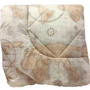 Trapunta cotone MAPPAMONDO. Biancheria per letto su misura. Trapunta invernale. Disegno con carta geografica e bussola. Made in Italy